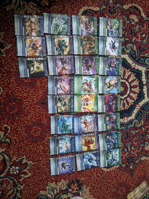 Продам бакуган из старых сезонов