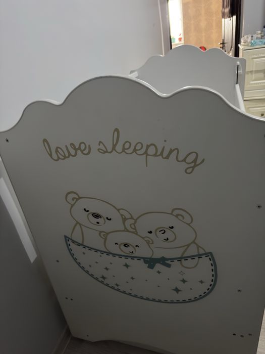 Продаётся детский манеж в отличном состоянии.