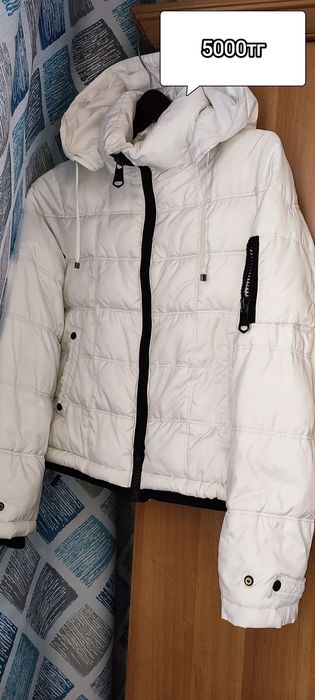 Продаю женские куртки!