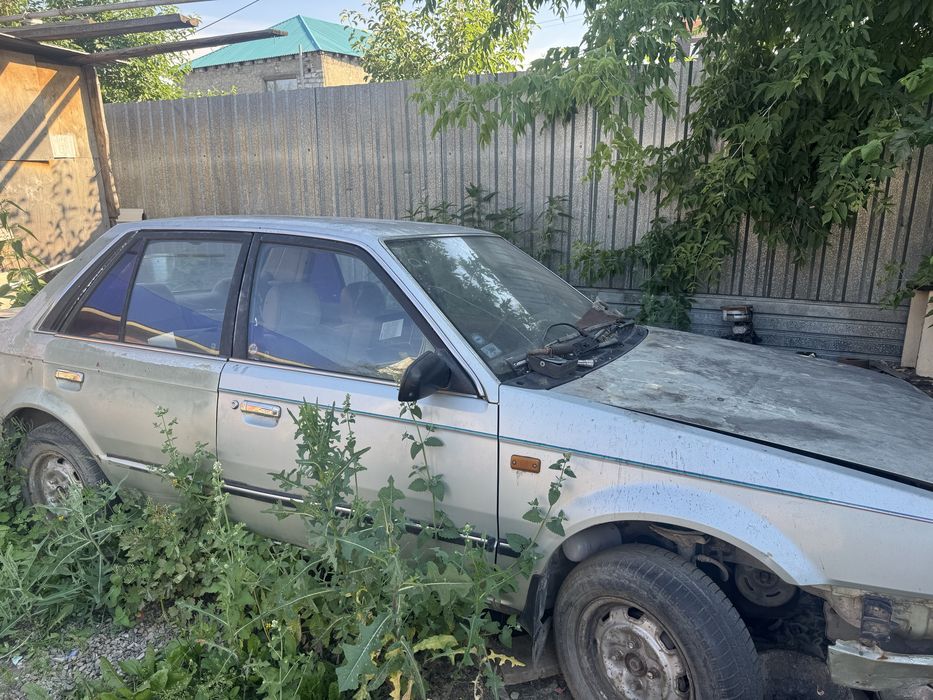 Мазда 323 на запчасти