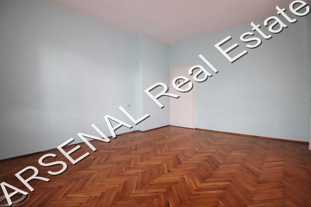 Дава се под наем Офис в София, Докторски паметник - 175 кв.м за 1000 € - Снимка #4