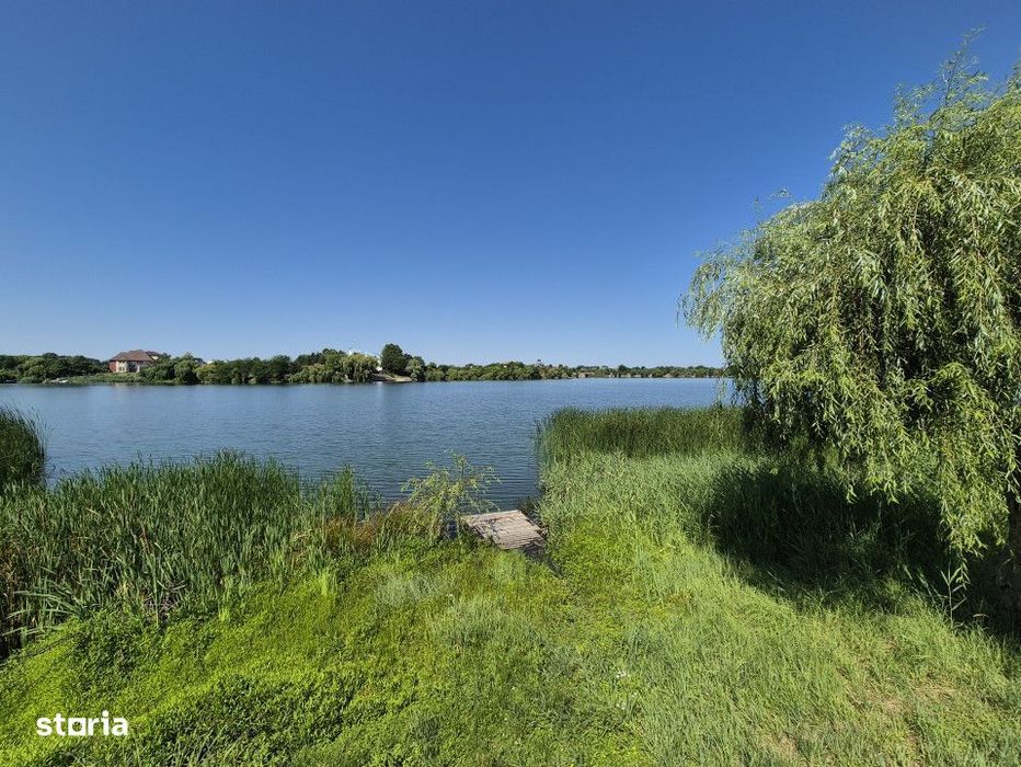 Priveliste spre lac!