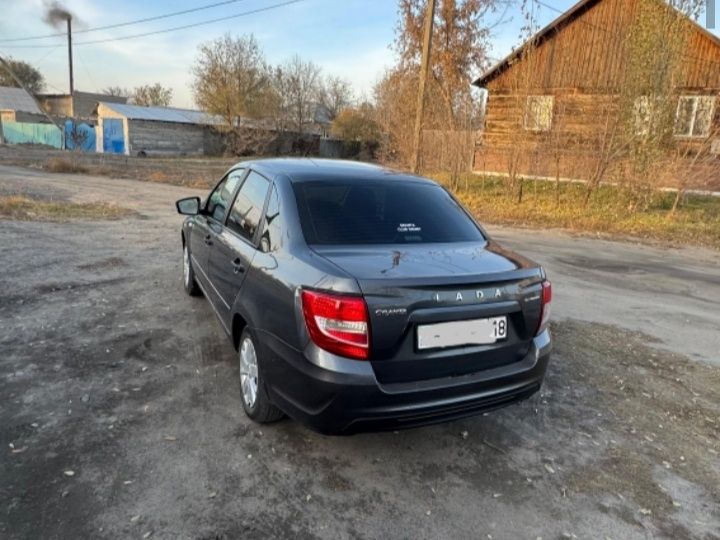 Продаётся авто LADA Granta, 2020 год.