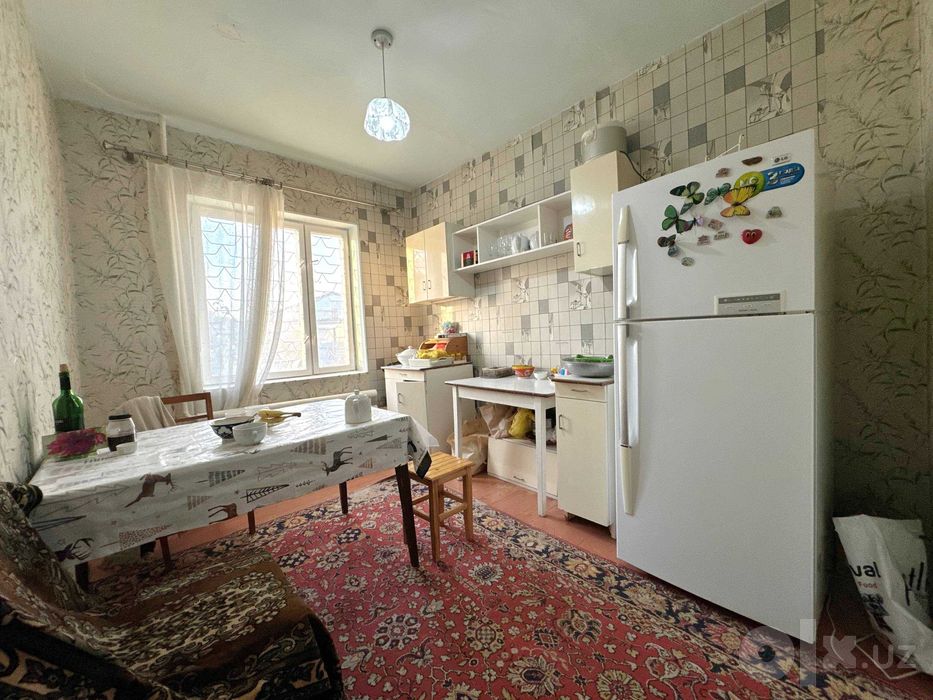 СРОЧНО Продается дом 8 комнат 330 м2 Юкори-Чирчик 12 соток Йик ота
