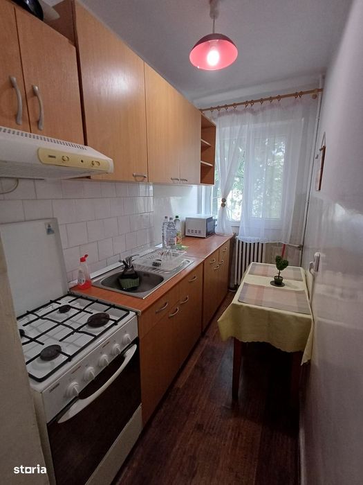 Apartament 2 camere etaj 2 de vânzare Rogerius,zona Perla (Proprietar)