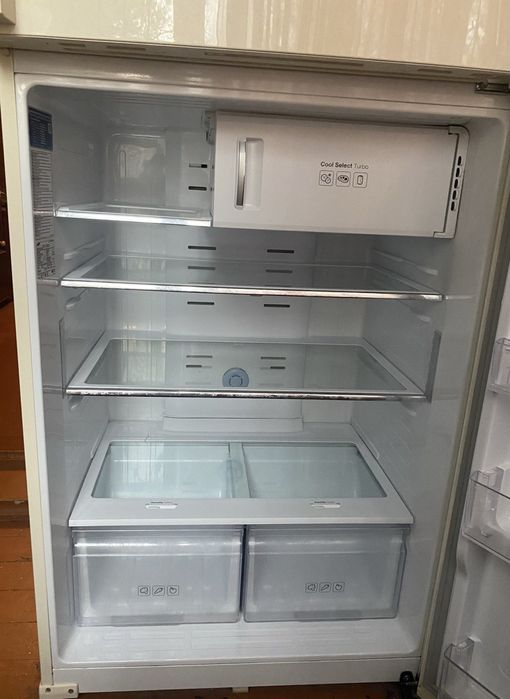 Холодильник  Samsung