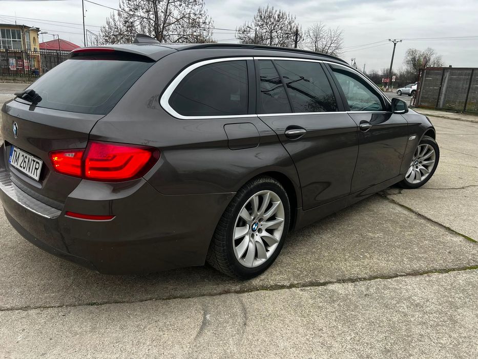 BMW 5 Series 2011 — imagine 5