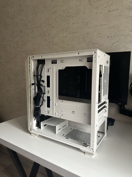 Корпус Ardor MS2 + 4 вертушки ID Cooling
