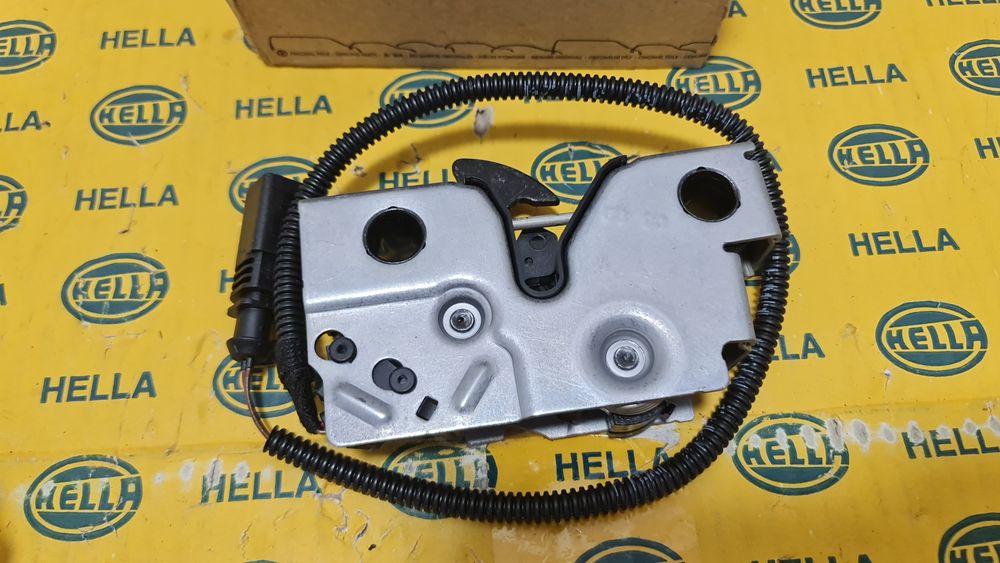 Broasca închidere capota VW Audi 5G1823509D Passat Golf Tiguan