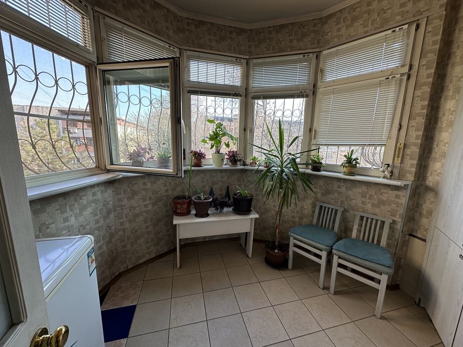 Ул. Эльбек. Первушка 3/3/4 Банковский дом 132м2