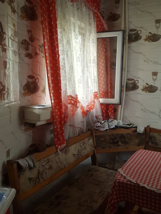 Продажа,своя квартира,3 перед на 4.