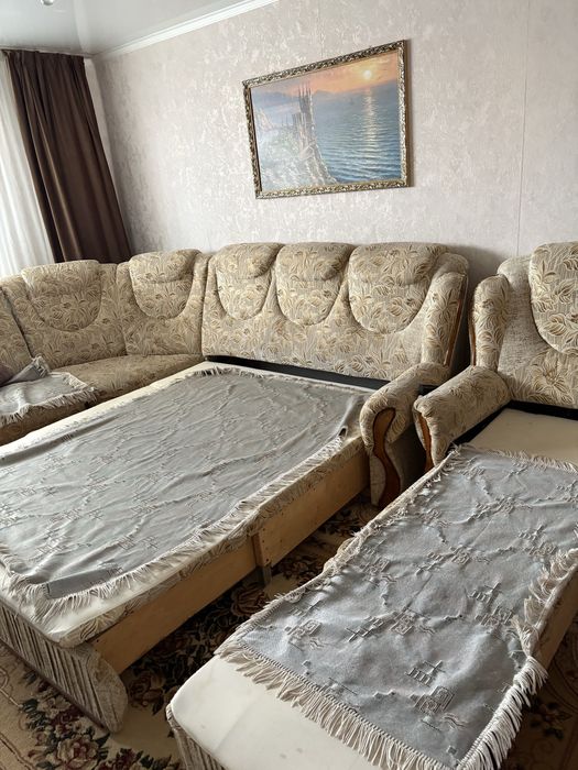 Продается мягкий уголок: диван, кресла, угол