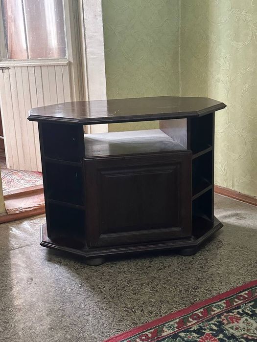 Продам диван шкаф тумбочка стенка для посудыдля одежды в нормальном со