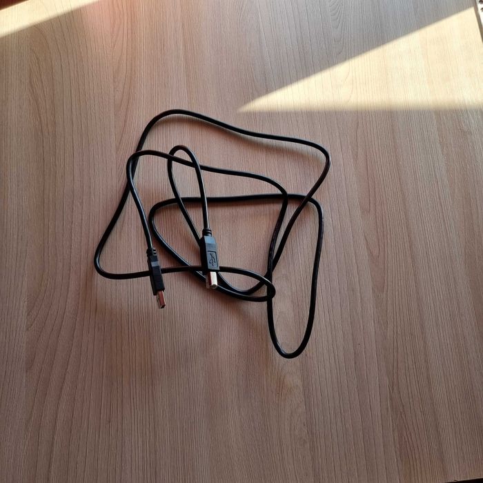 Cablu adaptor USB-B la USB = Cablu adaptor USB tip A la USB tip B