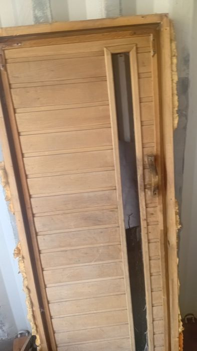 Продам дверь для бани