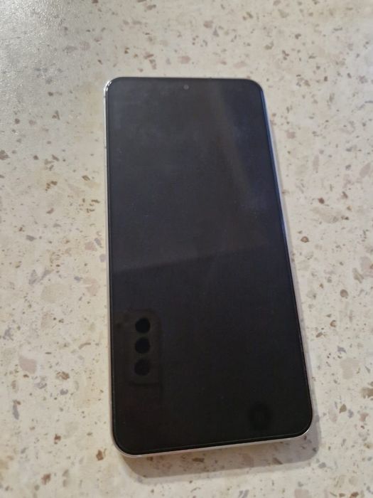 Samsung S22  128 гб