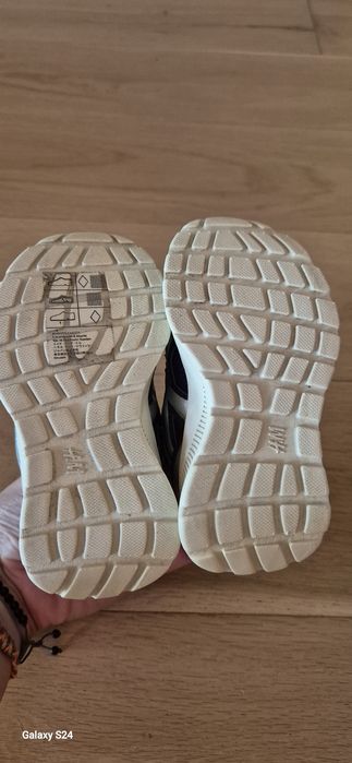 Încălțăminte/adidași copii H&M nr 20/21- NOI