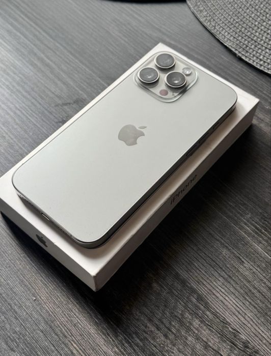 Vand iphone 16 pro max URGENT!