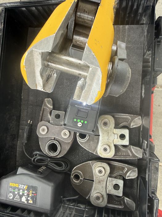 Vind Rems Akku-Press 22V ACC 2025 cu Th16,20,25