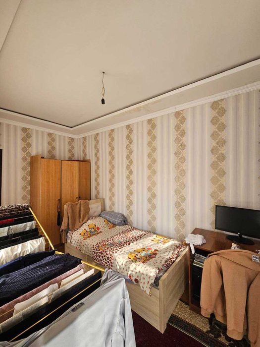 Sergeli ,Sputnik 16. 3,6 sotix maydondagi  6 xonali ajoyib uy sotaman.