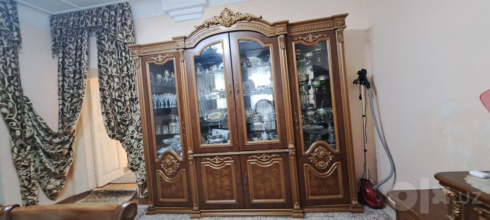 Горка стенка в хорошем состоянии