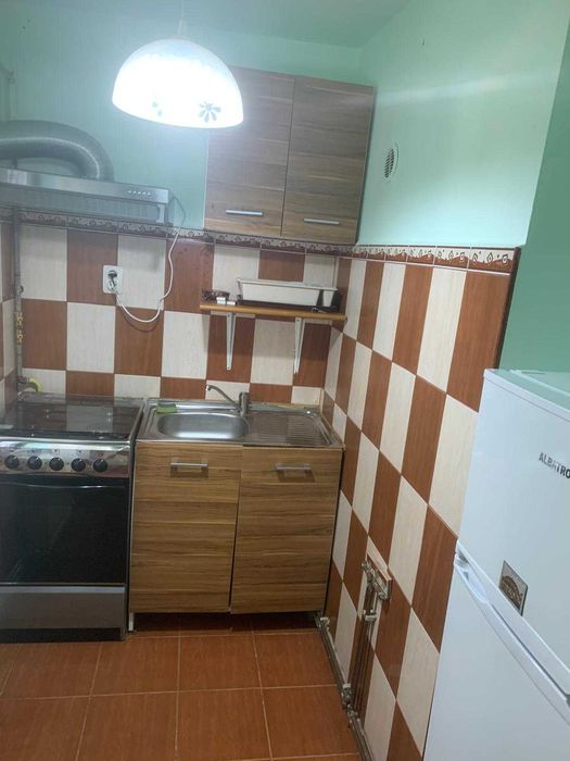 apartament 3 camere etaj 1 Targoviste