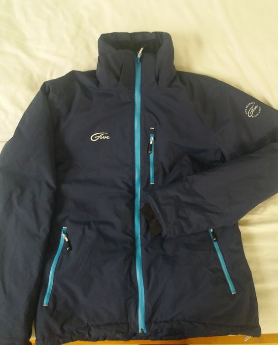 Дамско спортно яке