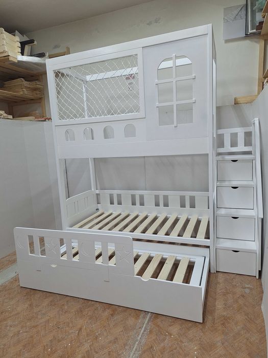 TRANSPORT GRATUIT.Pat tip casuta cu loc suplimentar.Cod 2514