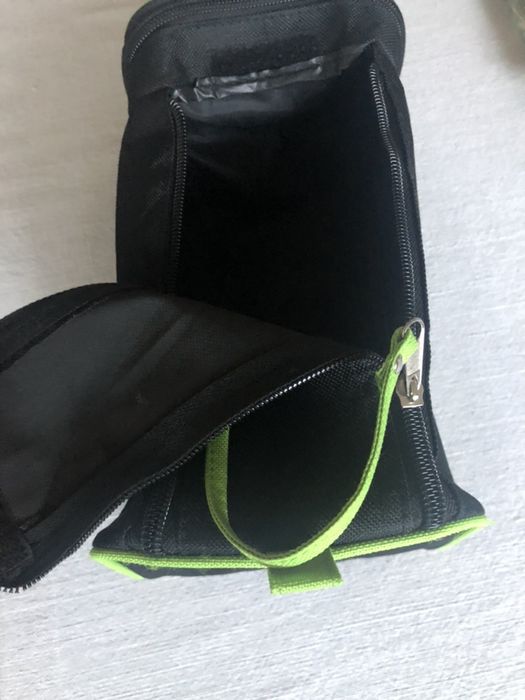 Електрическа четка за зъби oral b/Несесери