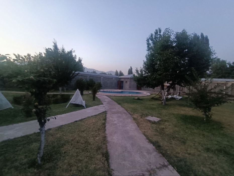 Dacha sotiladi yangi chorbog‘