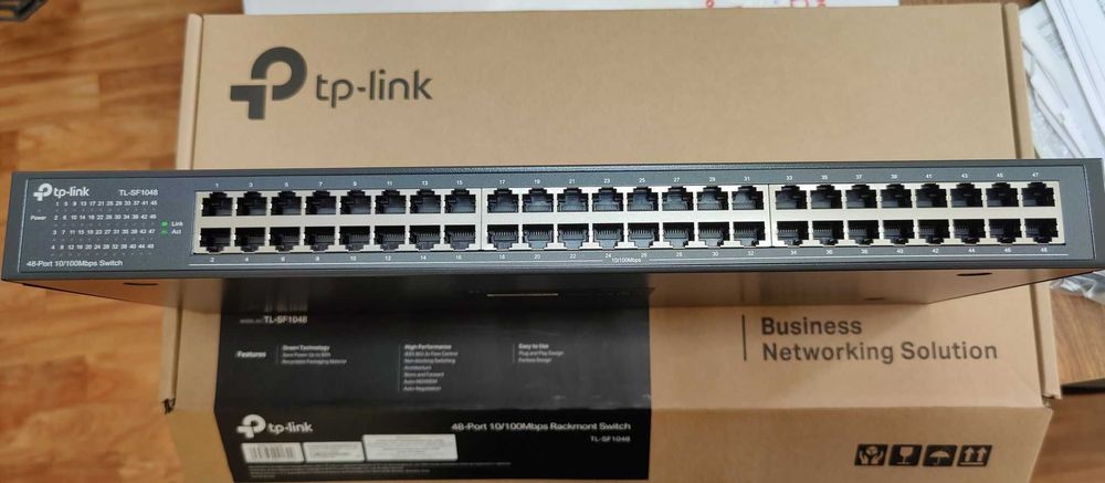 Продаётся switch коммуникатор TP-LINK , Tenda