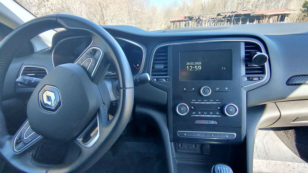 Vand renault megane 2020, 1.5, 17600, incalzire scaune, rar facut