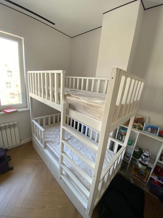 Кровать двухярусная