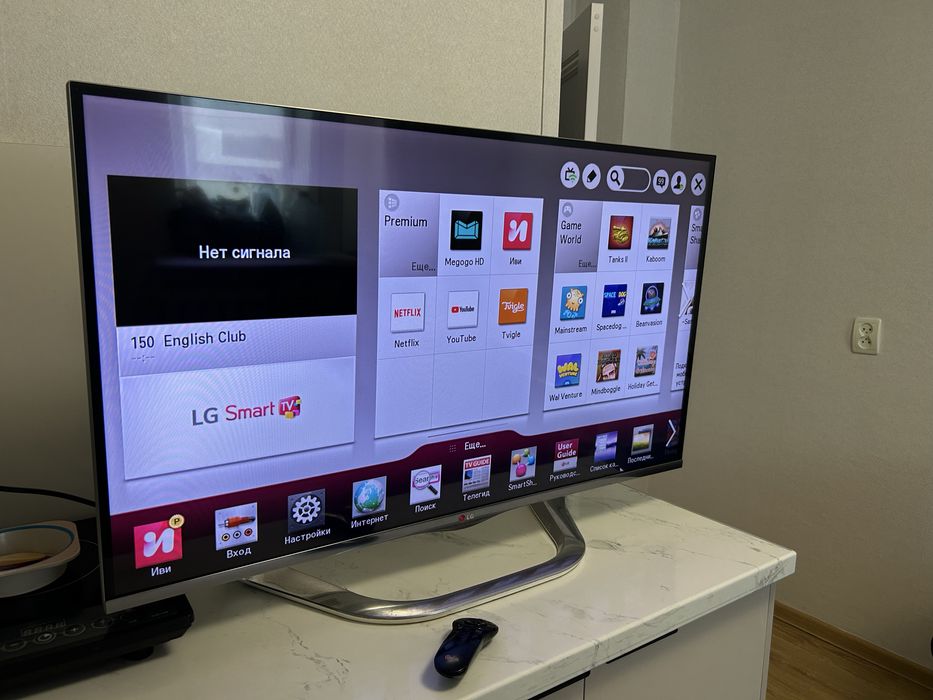 LG Smart телевизор 107см
