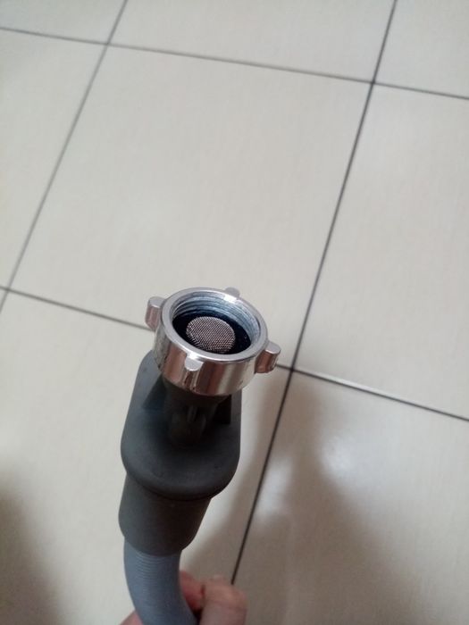 Шланг для стиральной машинки