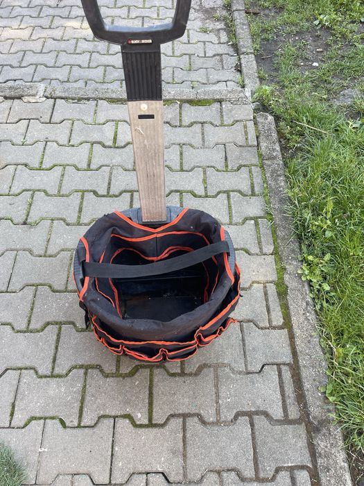 Galeata ptr scule cu roti