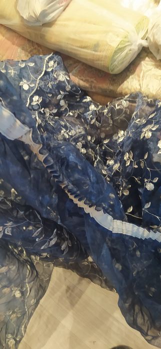 Тюль синяя с белыми цветамт