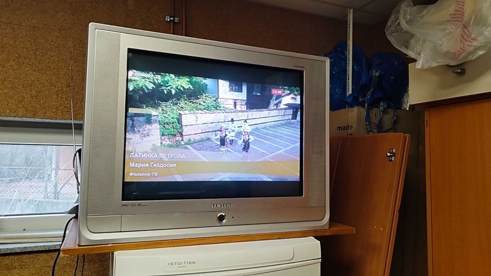 Samsung CW -29A208P цветен телевизор с кинескоп 29 инча