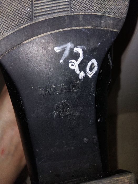 Продам срочно сапоги