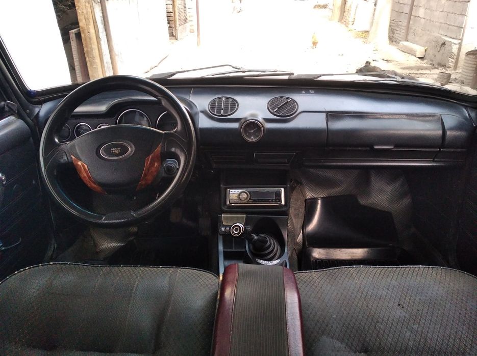 Ваз 2101  прицепи билан сотилади.