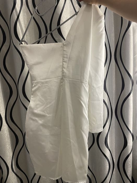 Rochie albă de seara