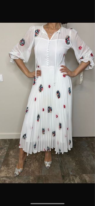 Платьи новые