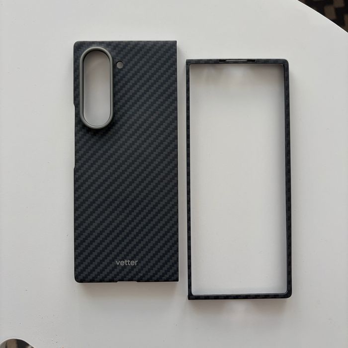 Vând Husă Premium Vetter Carbon Fiber – Samsung Galaxy Z Fold 6 (NOUĂ)