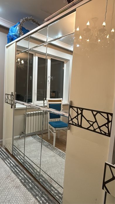 Спальный гарнитур