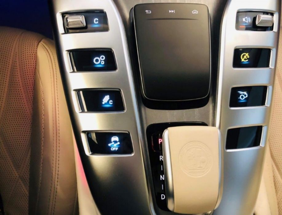 Mercedes Benz AMG GT 4 DOORS