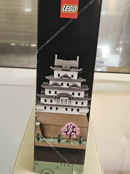 LEGO® Architecture - Замъкът Химеджи 21060, 2125 части