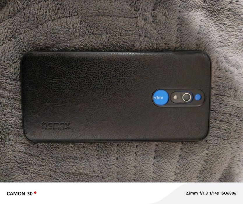 Продам телефон Redmi 8a