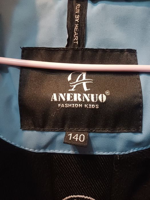 Продам зимний пуховик на девочку