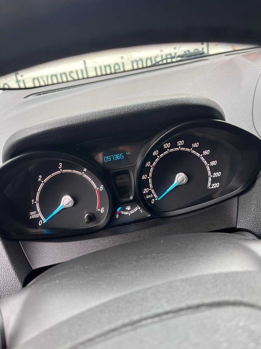 Ford Transit Courier - 2019 - 96000km - 7990e