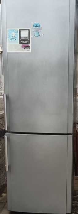 Двухкамерный холодильник